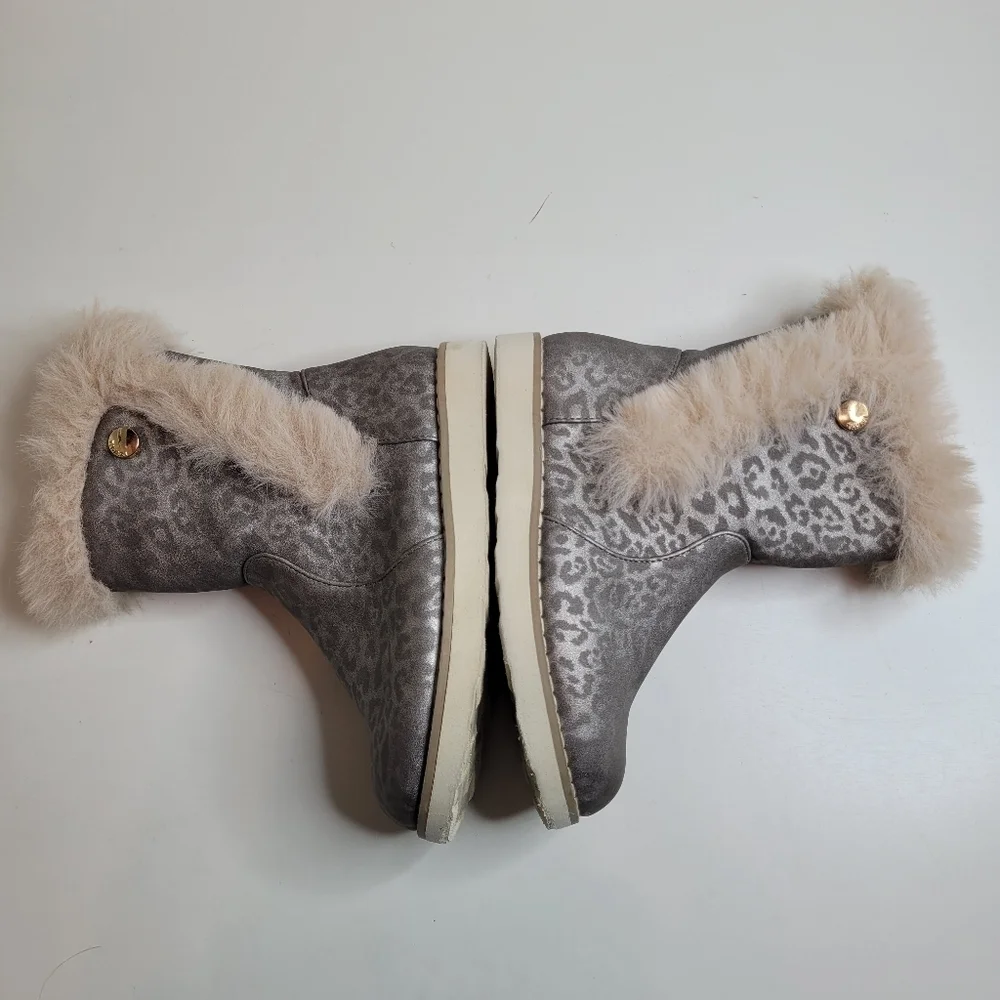 Tahari Gray Leopard Print Faux Fur Side Zip Bootie Size Girl's 10